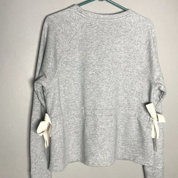 Athleta Long Sleeve Shirt with Side Ties Cinch Waist Sweatshirt Size Medium Grey - Picture 6 of 6